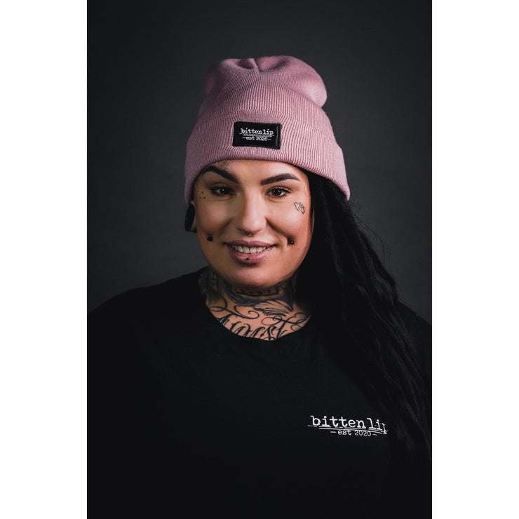 Bitten Lip Beanie – Dusky Pink
